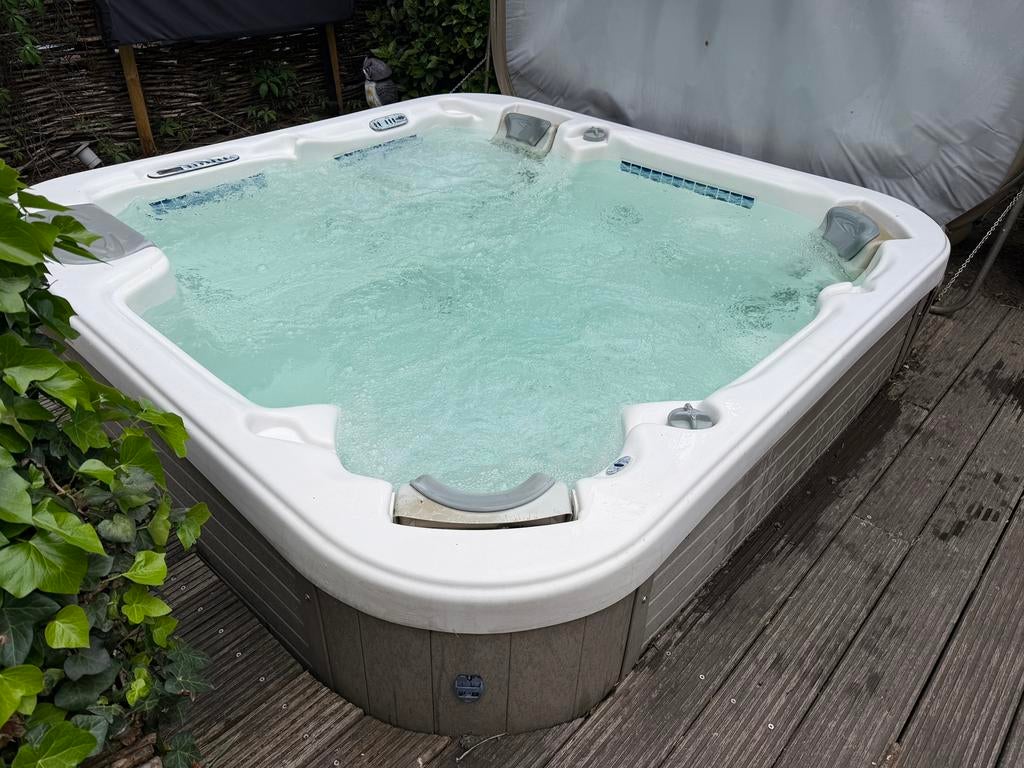 Dimension 1 Jacuzzi te koop – 5 personen – uitstekende staat, Jardin & Terrasse, Bains à remous et Spas, Utilisé, Fixé, Enlèvement
