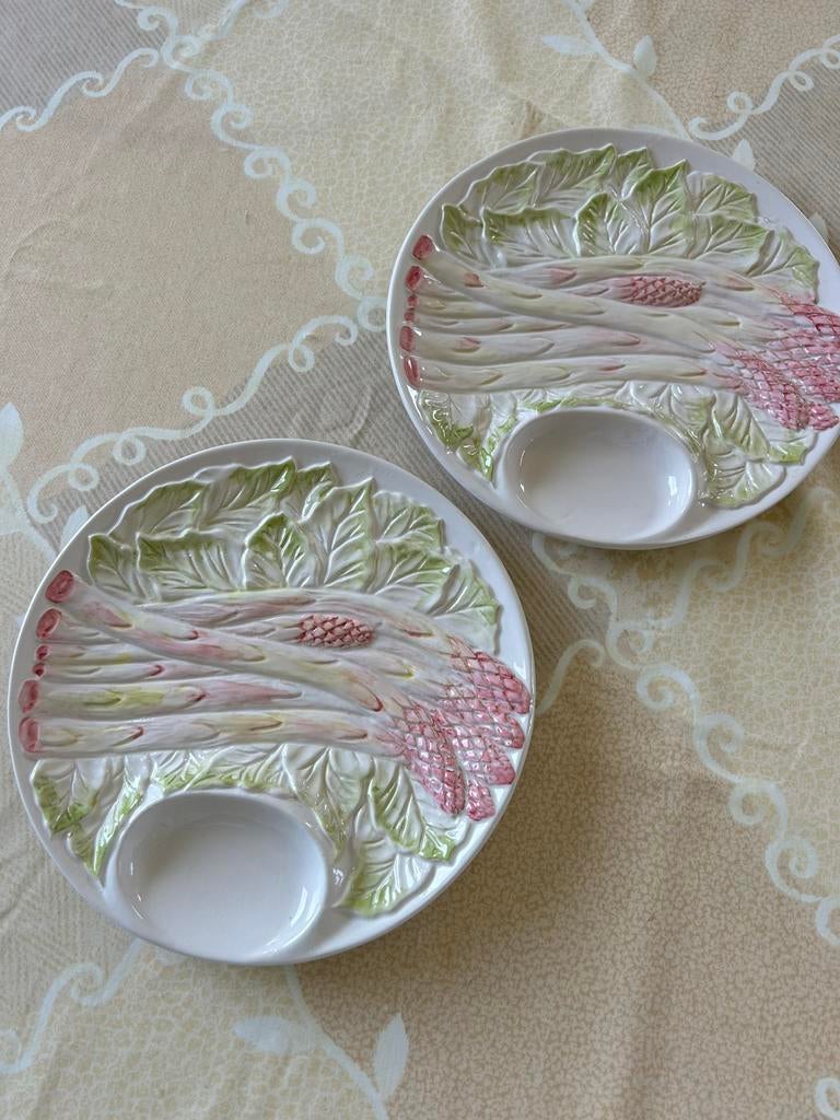 2 ronde asperge borden in nieuwstaat., Huis en Inrichting, Ophalen of Verzenden, Zo goed als nieuw, Bord(en)