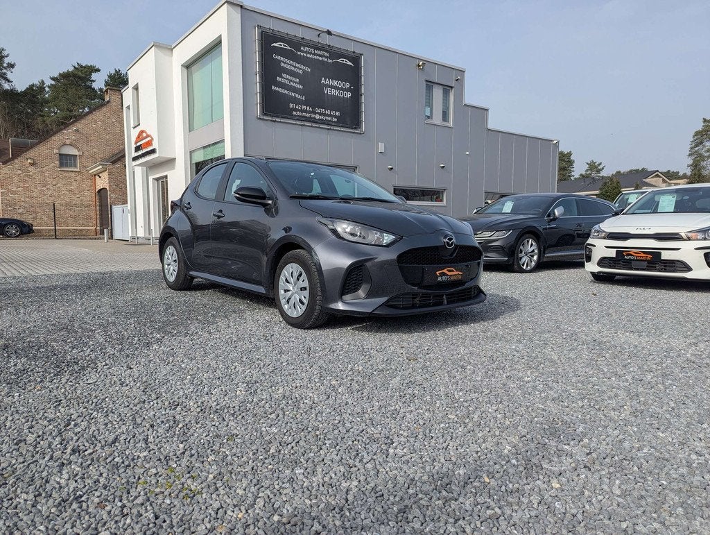 Mazda 2 1.5 Hybrid VVT-i | CAMERA | CARPLAY | (bj 2024), Auto's, Mazda, Stof, Gebruikt, 4 cilinders, 5 deurs