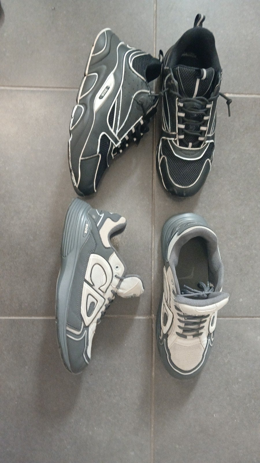 2 schoenen samen, Sport en Fitness, Korfbal, Ophalen of Verzenden, Gebruikt, Schoenen