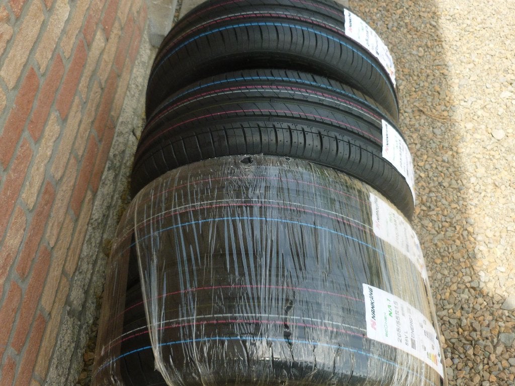 NIEUWE NANKANG 205/55R15 banden, Auto-onderdelen, Banden en Velgen, Ophalen, Band(en)