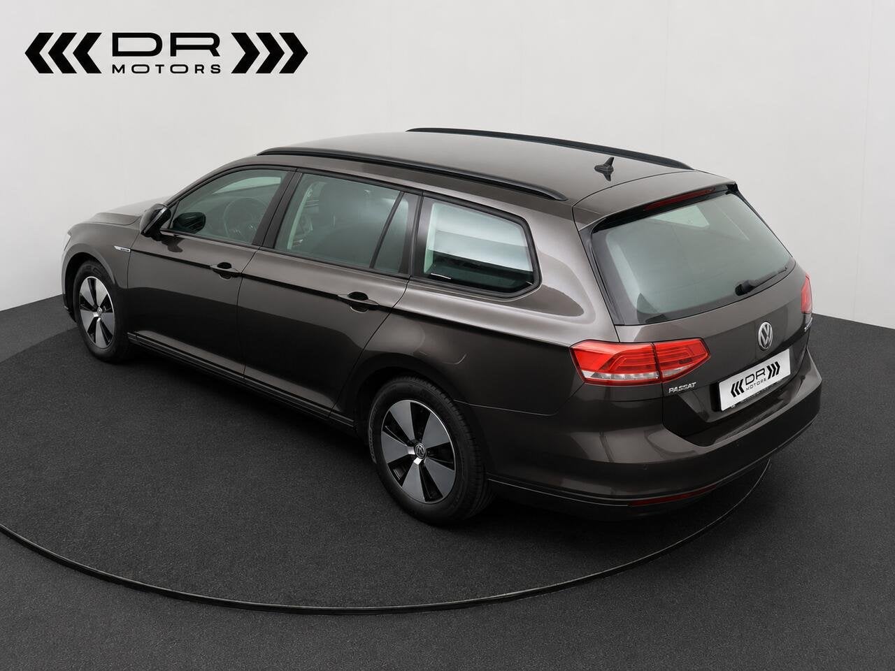 Volkswagen Passat Variant Blue Motion Active Cruise control, 0 kg, 4 cilinders, Bruin, 120 pk