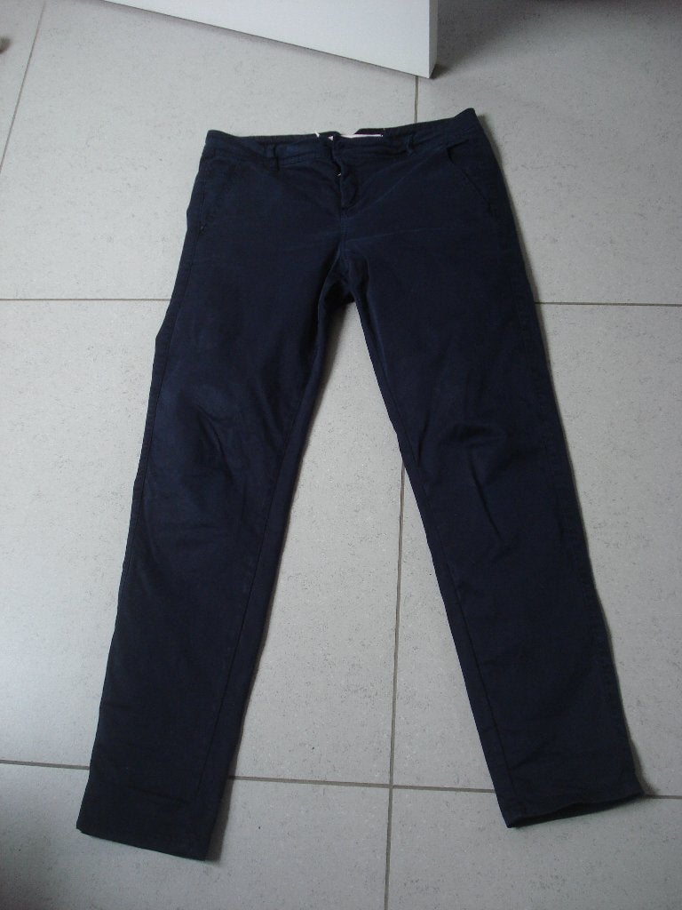 Bershka blauwe broek, dames. mt 38, Kleding | Dames, Broeken en Pantalons, Maat 38/40 (M), Blauw, Gedragen, Bershka