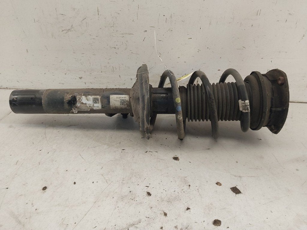AMORTISSEUR OU ABSORBEUR DE CHOC AVANT DROIT Tiguan (AD1), Volkswagen, Volkswagen AG, Utilisé, Kundenbetreuung@volkswagen.de