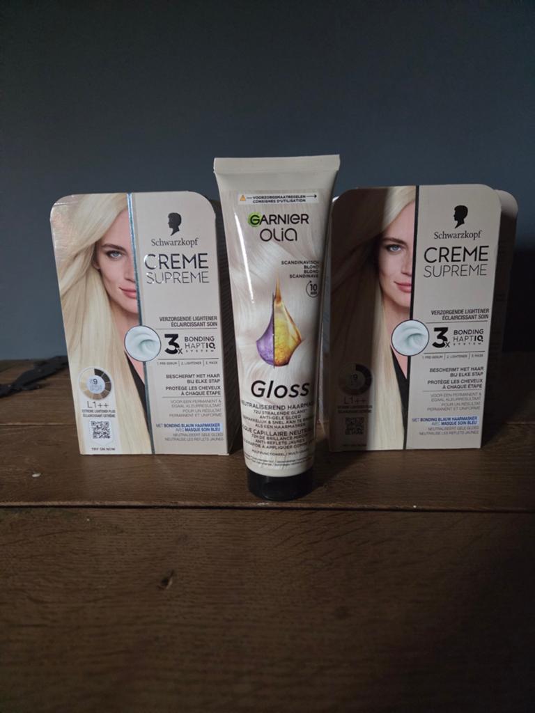 Blonde haarkleuring, Handtassen en Accessoires, Uiterlijk | Lichaamsverzorging, Ophalen of Verzenden, Nieuw, Overige typen
