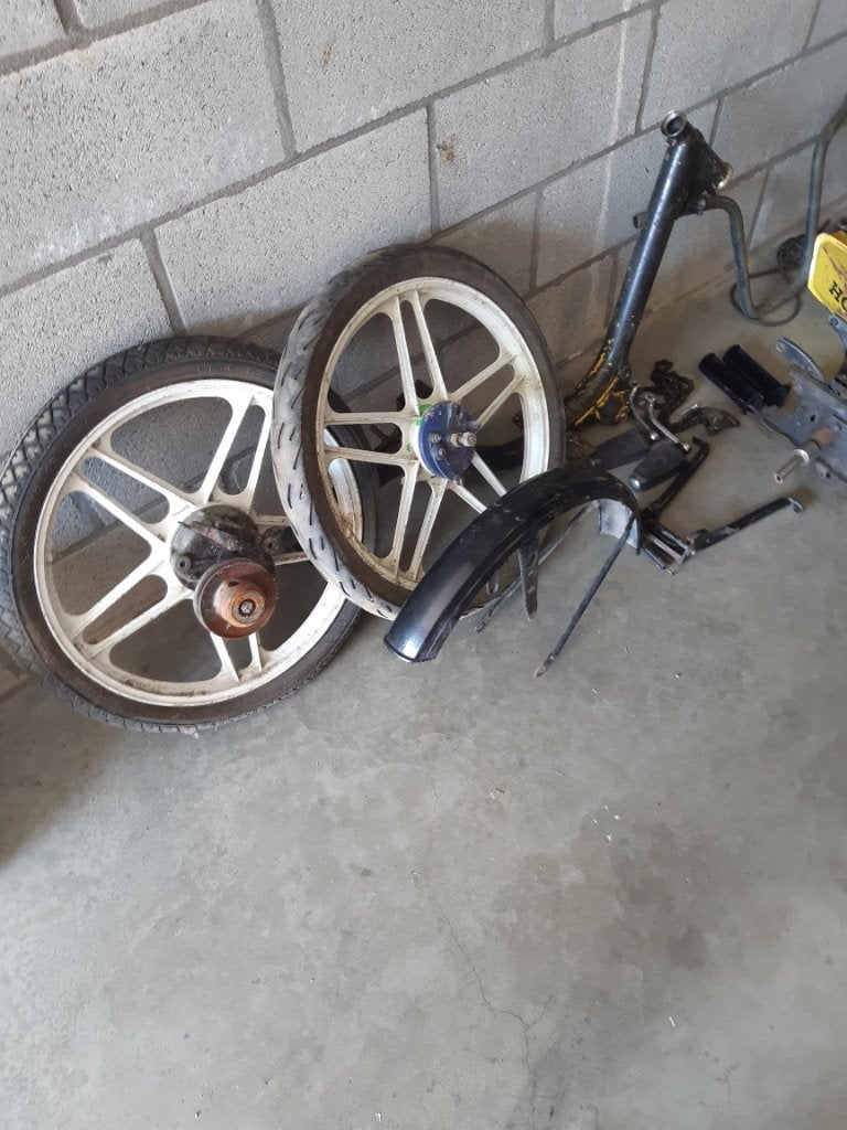 Onderdelen honda camino, Ophalen, Cilinder