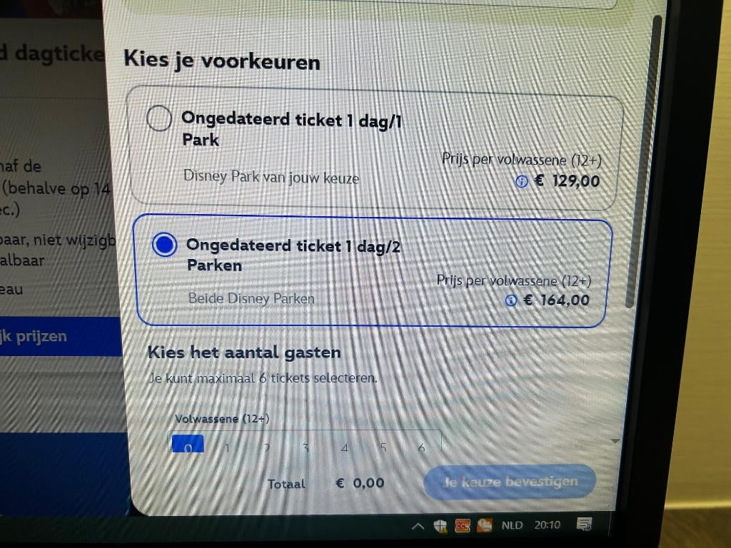 disneyland paris 8 tickets voor 1 dag beide parken, Tickets en Kaartjes, Drie personen of meer, Ticket of Toegangskaart