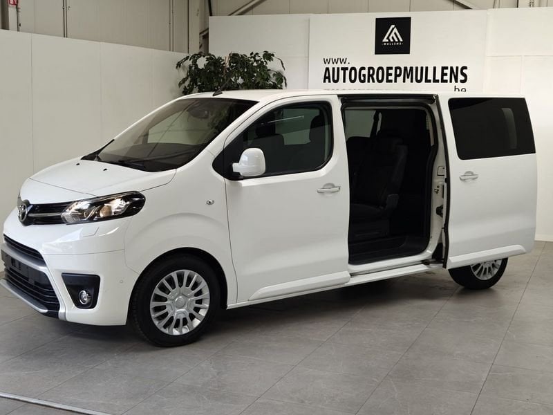Toyota Pro Ace D-4D Active Medium, Autos, 8 places, Achat, Euro 6, Entreprise