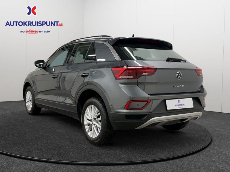Volkswagen T-Roc 1.5TSI 150PK OPF Life, Auto's, Voorwielaandrijving, Stof, 4 cilinders, Parkeersensor
