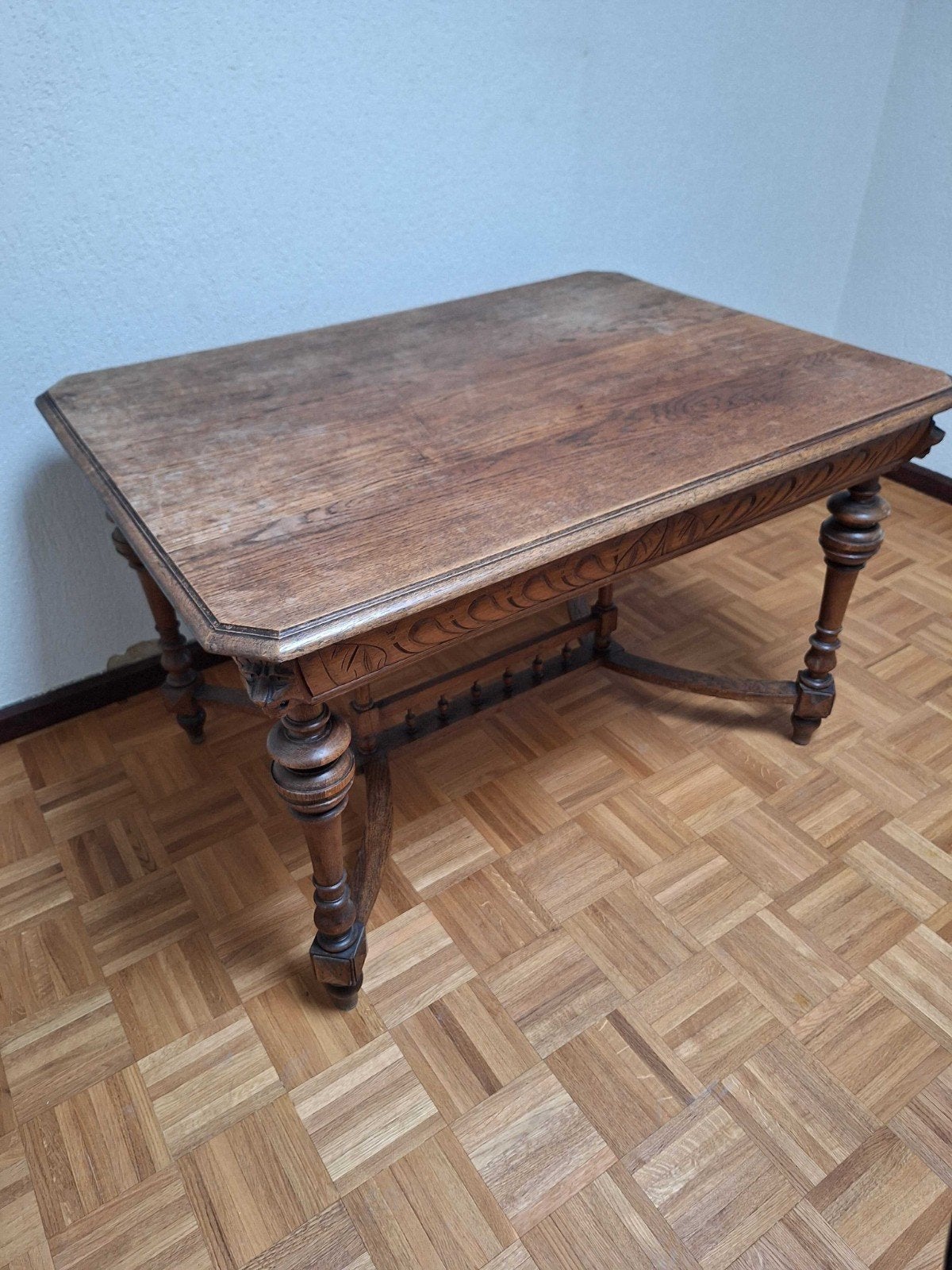 table robuste 118 x 87 cm, Antiquités & Art, Enlèvement