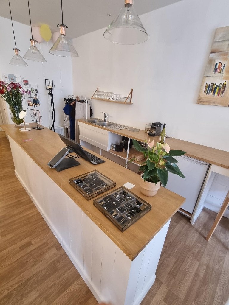 professionele winkeltoog uit stijlvolle boetiek, Maison & Meubles, Cuisine | Éléments de cuisine, 200 cm ou plus, Moins de 100 cm