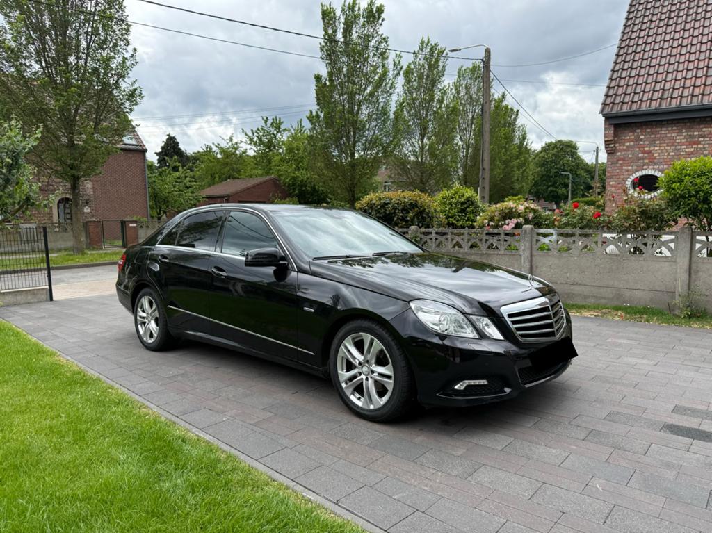 ✅ Mercedes E200cdi Avantgarde Automaat Bi-Xenon, Auto's, Mercedes-Benz, Euro 5, Zwart, 5 deurs, Particulier