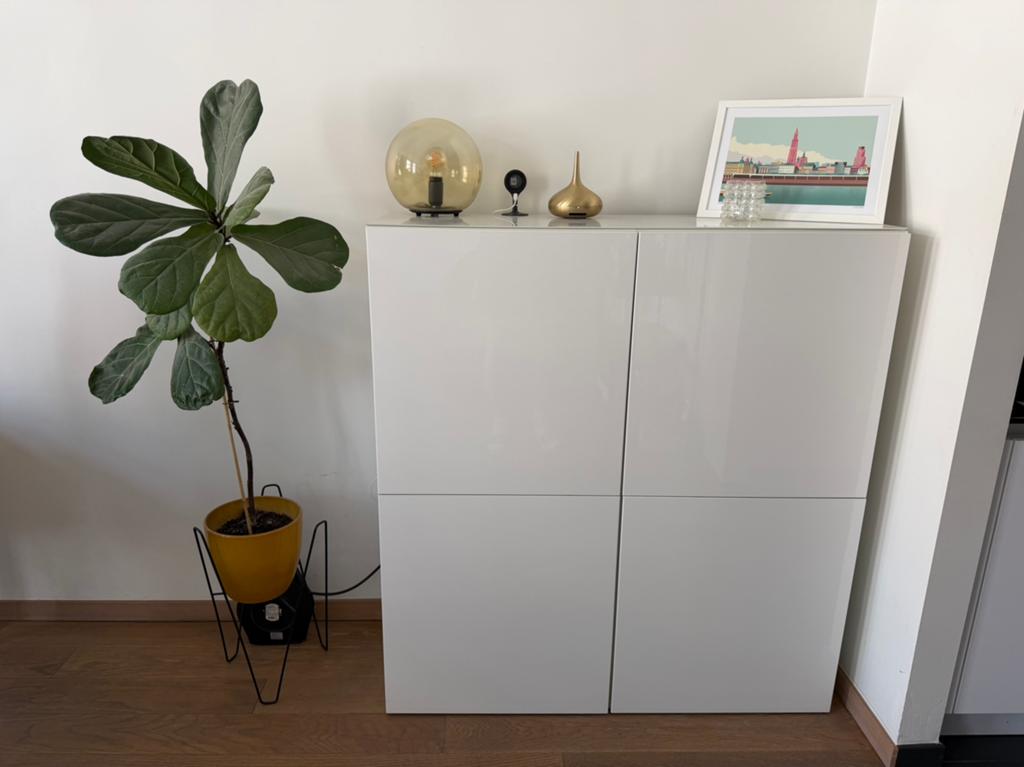 IKEA hoogglans dressoir – wit – met glazen bovenplaat, Ophalen, Gebruikt