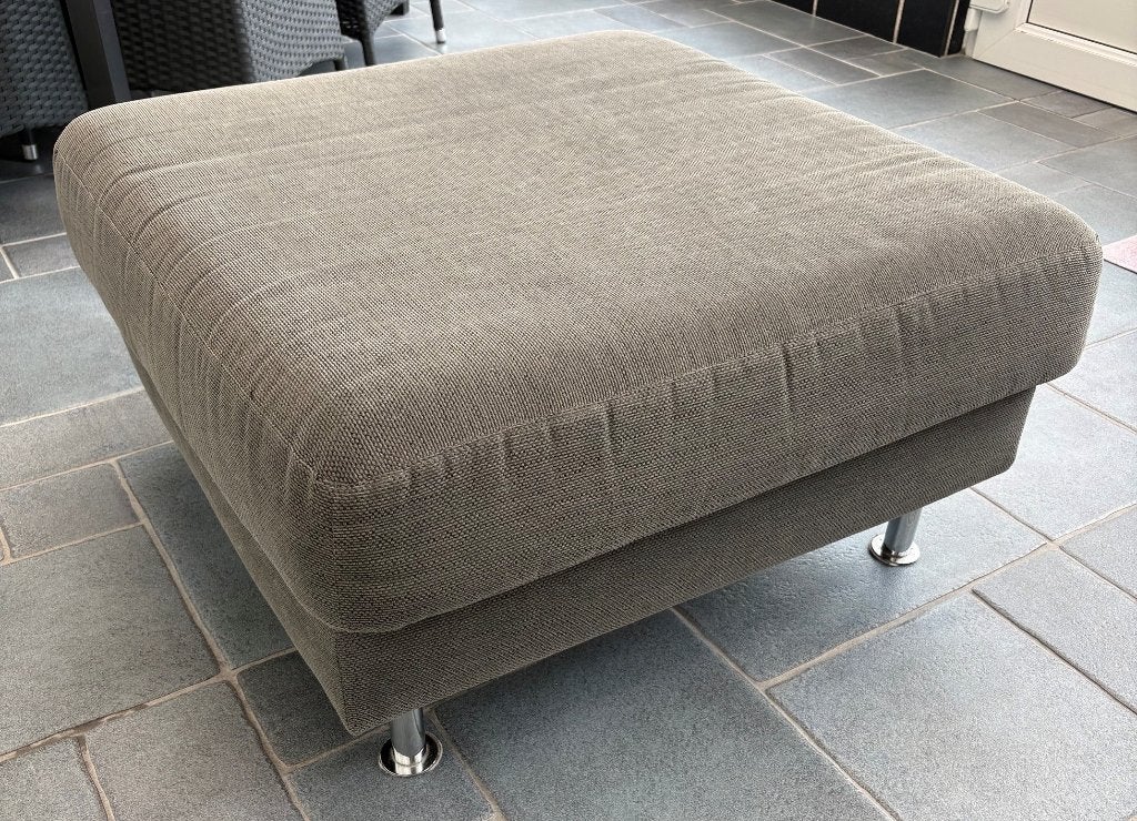 Grand pouf à vendre, Carré, Enlèvement, Utilisé, 75 à 100 cm