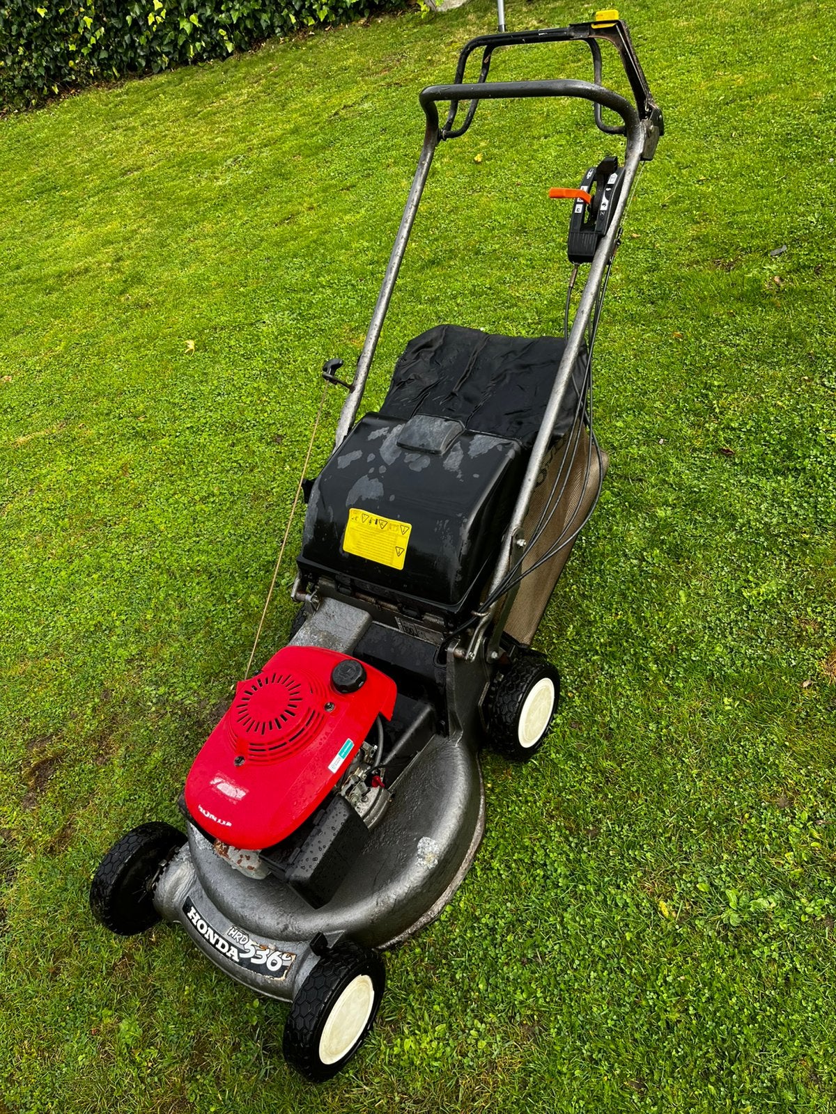 Tondeuse HONDA HR536, Enlèvement, Comme neuf, Bac de ramassage
