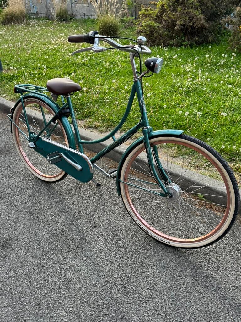 Vélo hollandais CORTINA SOUL 28 pouces 3 V état neuf, Vélos & Vélomoteurs, Vélos | Femmes | Vélos de sport & de randonnée, Comme neuf