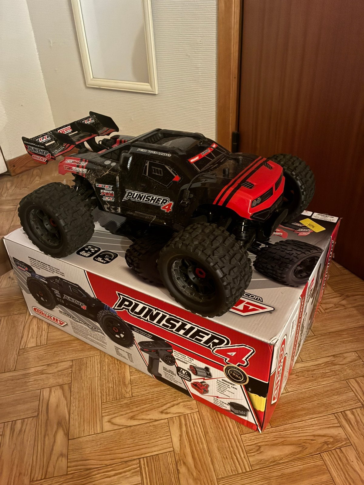 Punisher 4, Hobby en Vrije tijd, Ophalen, Zo goed als nieuw