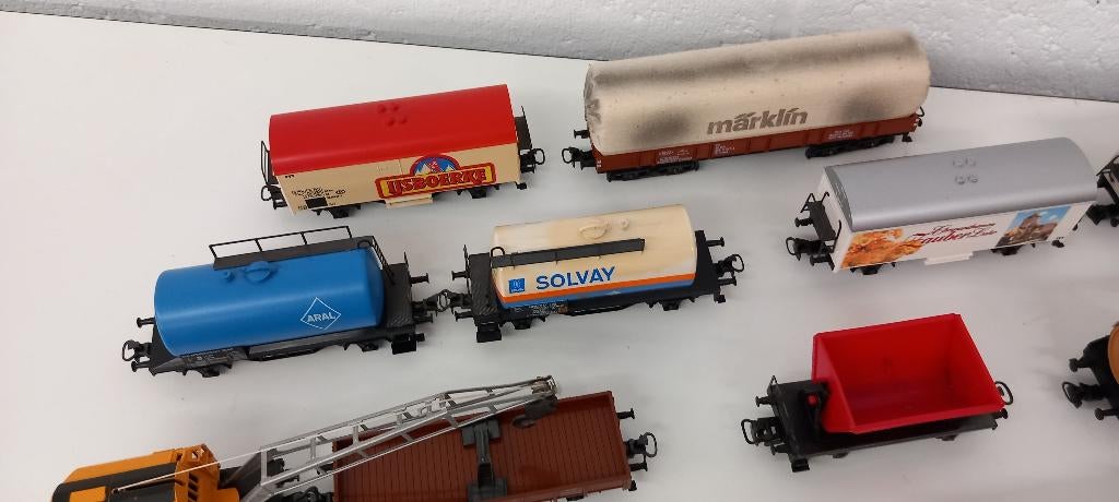 Différents wagons Märklin en bon état., Courant alternatif, Wagon, Enlèvement, Utilisé