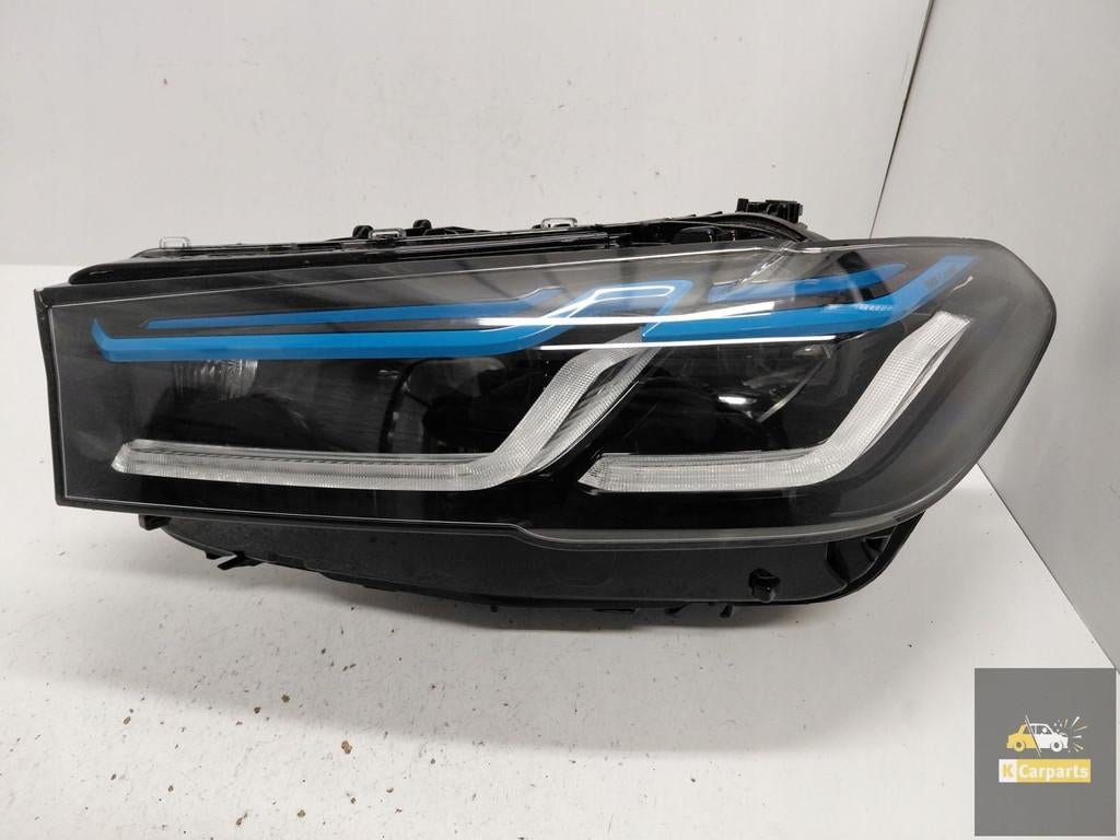 8082661, Phare antibrouillard gauche BMW G30, Petuelring 130
80788  Munich, DE, Info@bmw.de, Utilisé, BMW