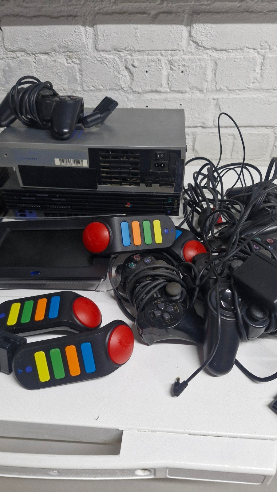 console de jeux plus dvd de voiture en état de fonctionnemen