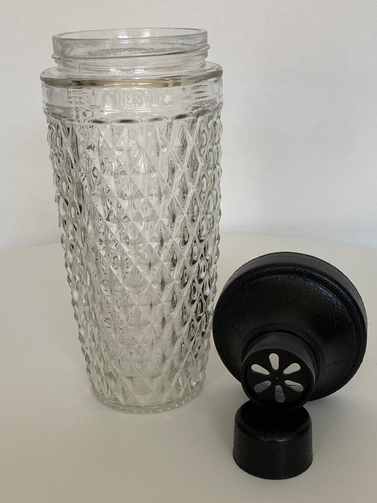 Shaker en verre vintage original et complet de Nestlé, Enlèvement ou Envoi