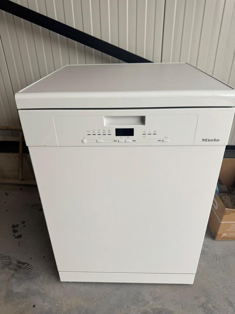 Miele vaatwasser – vrijstaand, Electroménager, Lave-vaisselle, 85 à 90 cm, Moins de 10 litres, Comme neuf, Enlèvement