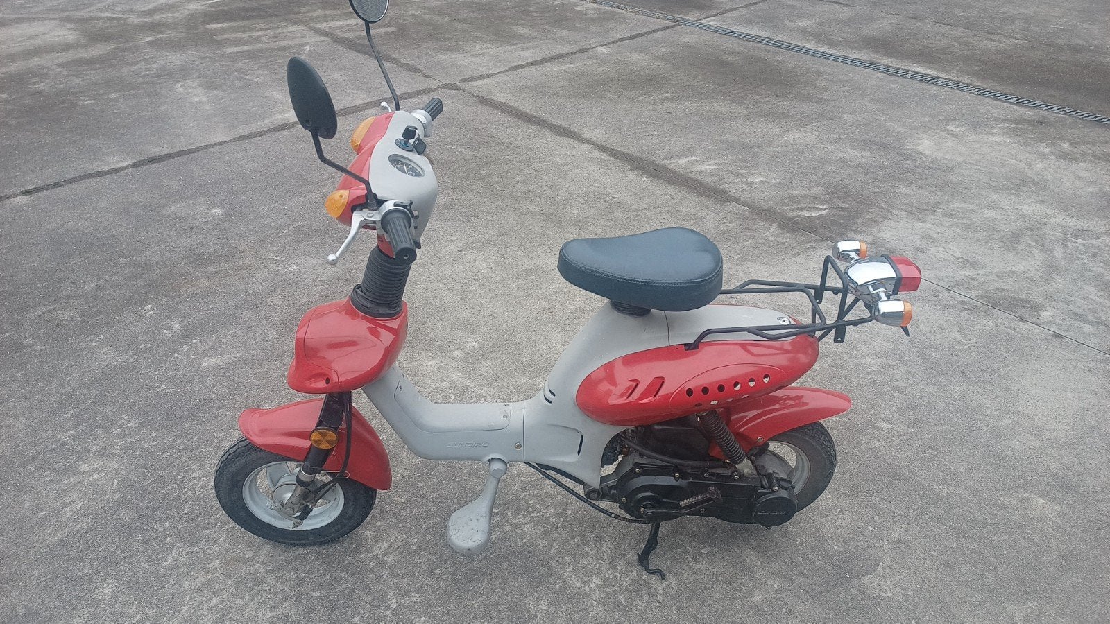 Sundiro brommer - B klasse 45 km per uur, Motoren, Particulier, 49 cc