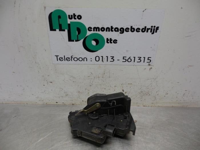 Deurslot Mechaniek 4Deurs links-achter van een BMW 3-Serie (, Gebruikt, -, -, Ophalen of Verzenden
