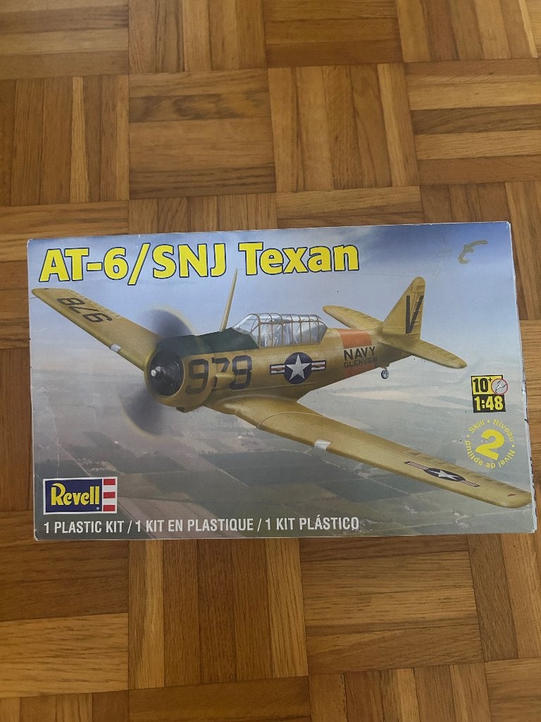 Revell AT-6/SNJ Texan 1/48, Hobby & Loisirs créatifs, Modélisme | Avions & Hélicoptères, Plus grand que 1:72, Revell, Comme neuf