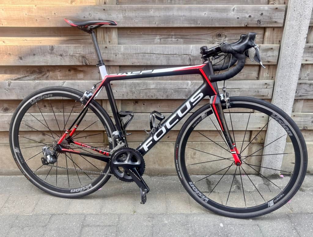 Focus Cayo 2.0, 28 inch, Gebruikt, Carbon, 10 tot 15 versnellingen
