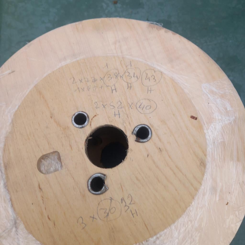 Des bobines en bois 100euro, Enlèvement