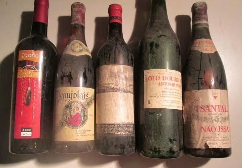 5 vieux vins rouges des années 70-80, Collections, Enlèvement ou Envoi, Pleine, Comme neuf, Vin rouge