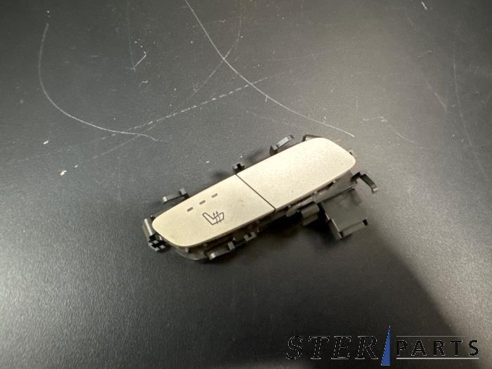 Commutateur chauffage siège d'un Mercedes Vito, 3 mois de garantie, Utilisé, -, -