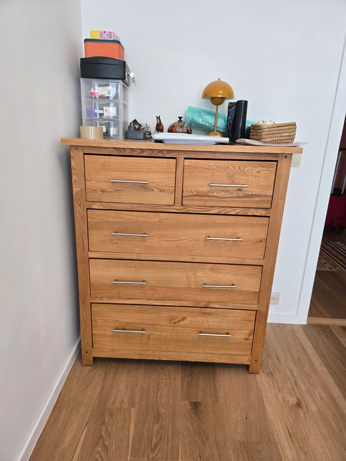 Commode en bois massif, Maison & Meubles, Enlèvement, Comme neuf, Moderne