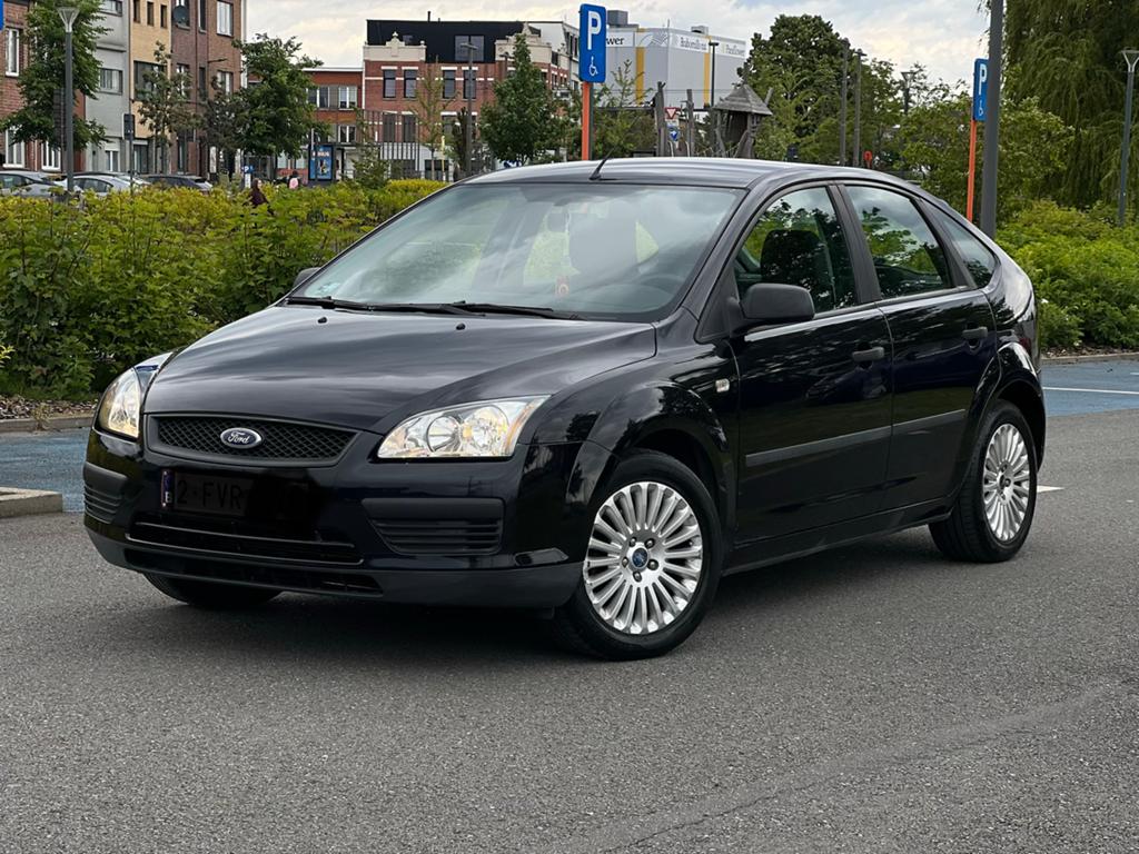 AUTOMAAT FORD FOCUS!! 83.200 km!, Autos, Ford, Focus, Achat, Noir, 5 portes