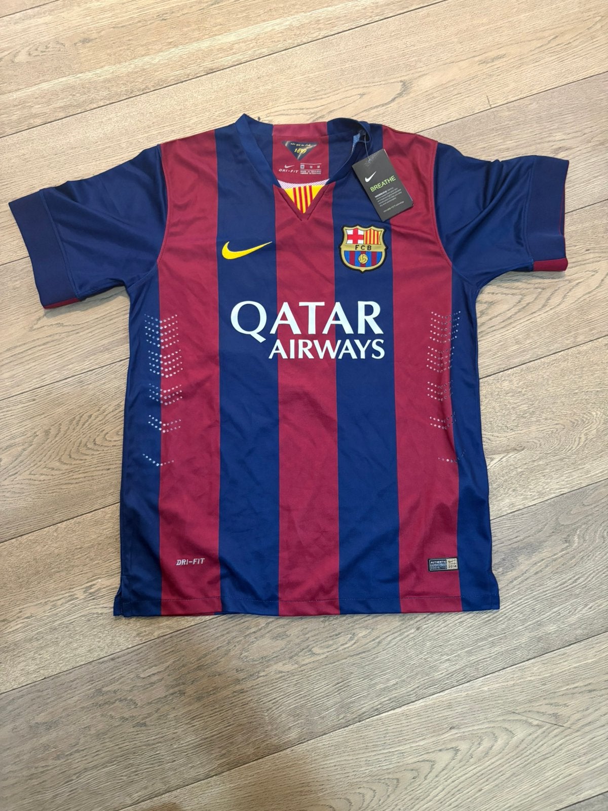FC Barcelona 2014/15 Home Jersey – Retro Treble Season, Maat M, Ophalen of Verzenden, Nieuw, Shirt