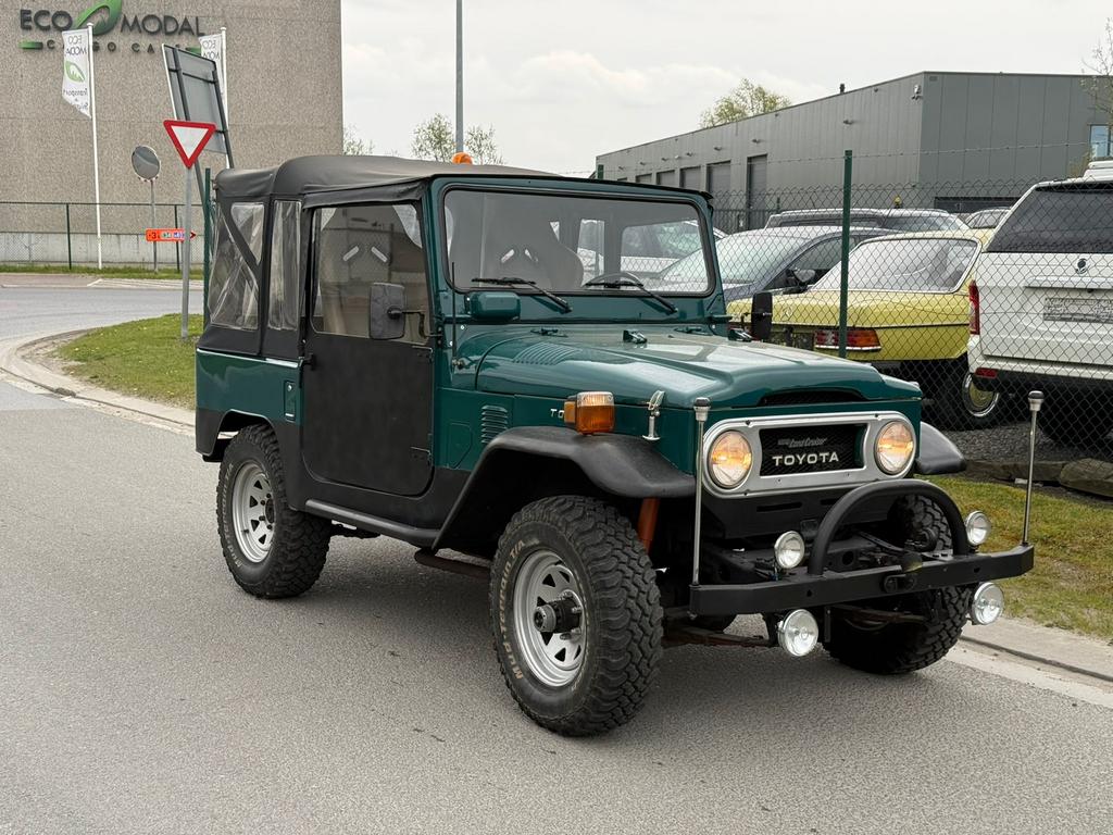 Toyota landcruiser 4x4 weinig kms, Auto's, Bedrijf, Diesel, 4x4, Te koop
