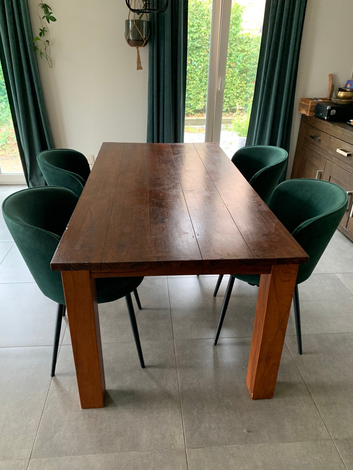 Vol houten tafel + 4 velvet stoelen, Huis en Inrichting, Tafels | Eettafels, Ophalen, Gebruikt, 50 tot 100 cm, 150 tot 200 cm