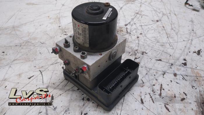 Pompe ABS d'un Mitsubishi Outlander, -, 3 mois de garantie, Utilisé, Mitsubishi