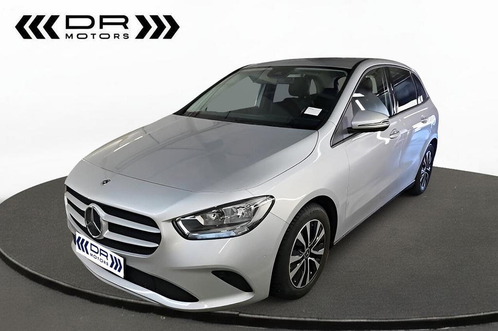 Mercedes-Benz B 180 PARKEERASSISTENT - VERWARMDE ZETELS - C, 0 kg, Monovolume, 4 cilinders, 124 g/km