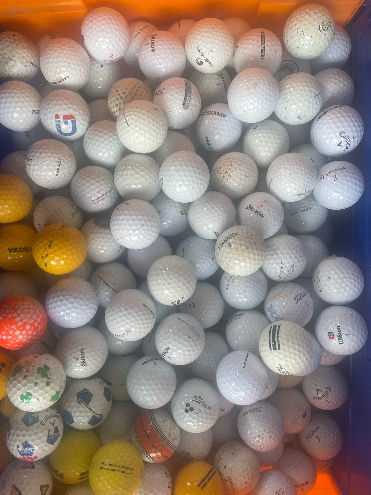 Witte golfballen, Enlèvement, Comme neuf