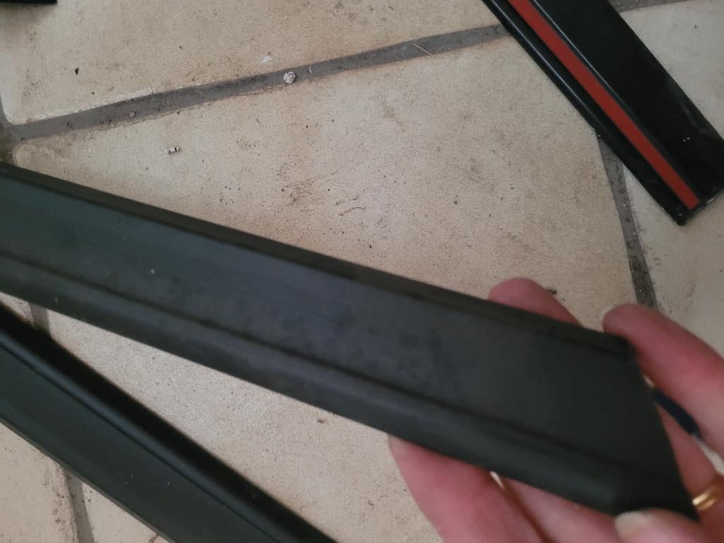 Paar originele Skoda achterdeurstrips - 60cm - NIEUW, Auto-onderdelen, Ophalen, Deur, Nieuw, Achter