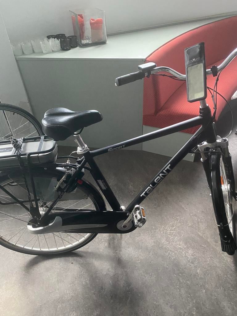 Eletriche herenfiets, Fietsen en Brommers, Elektrische fietsen, Ophalen, Zo goed als nieuw