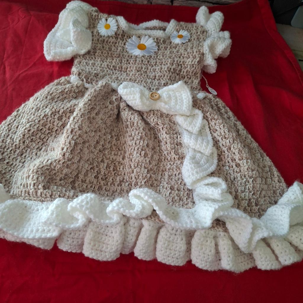 Belle robe 9-12 mois, Enfants & Bébés, Vêtements de bébé | Taille 80, Enlèvement ou Envoi, Neuf, Fille