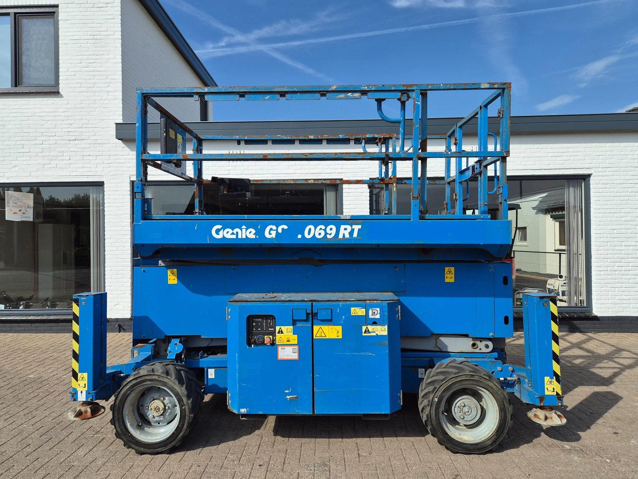 Genie Gs4069rt 4x4 schaarhoogwerker ruwterein