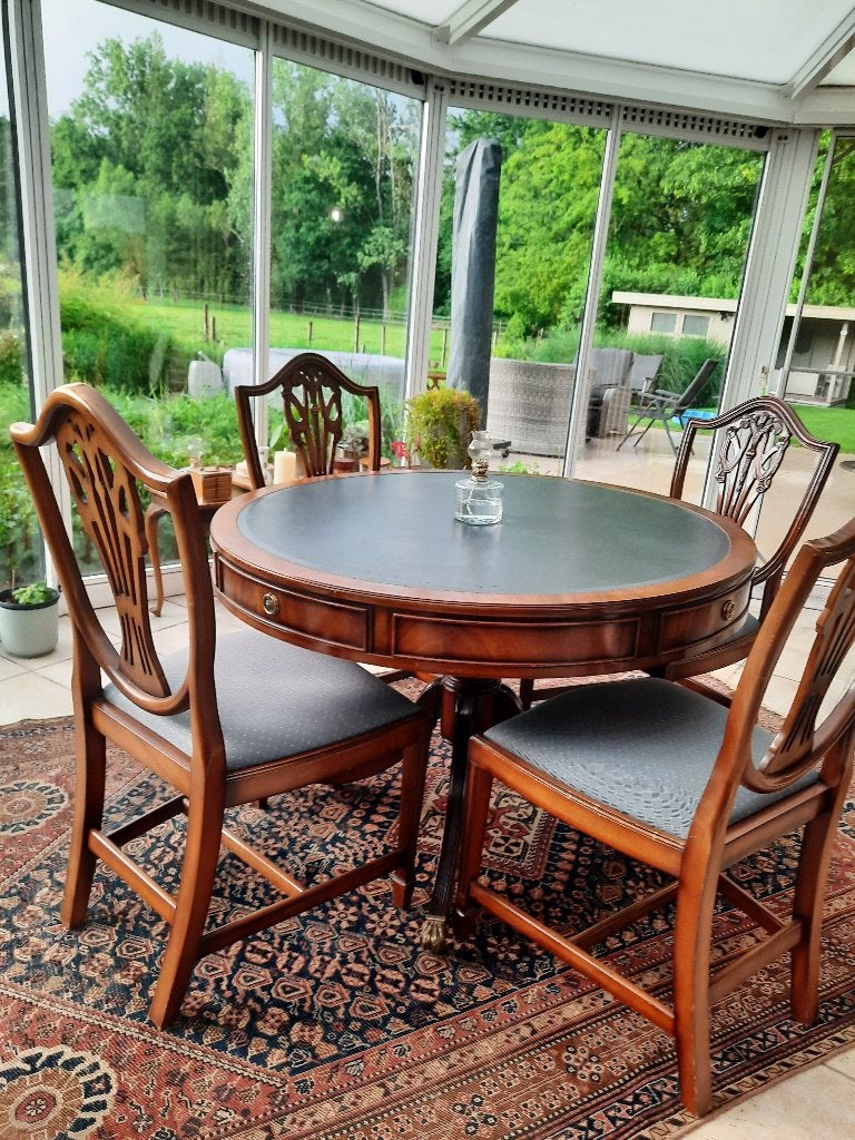 Eettafel / kaarttafel en 4 stoelen, Huis en Inrichting, Ophalen, Gebruikt, Rond, Vier personen