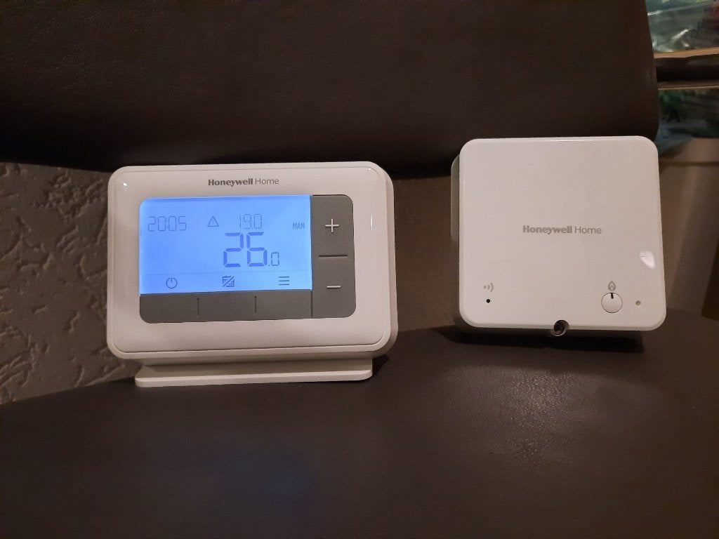 Draadloze thermostaat Honeywell T4R, als nieuw, Doe-het-zelf en Bouw, Ophalen of Verzenden, Zo goed als nieuw