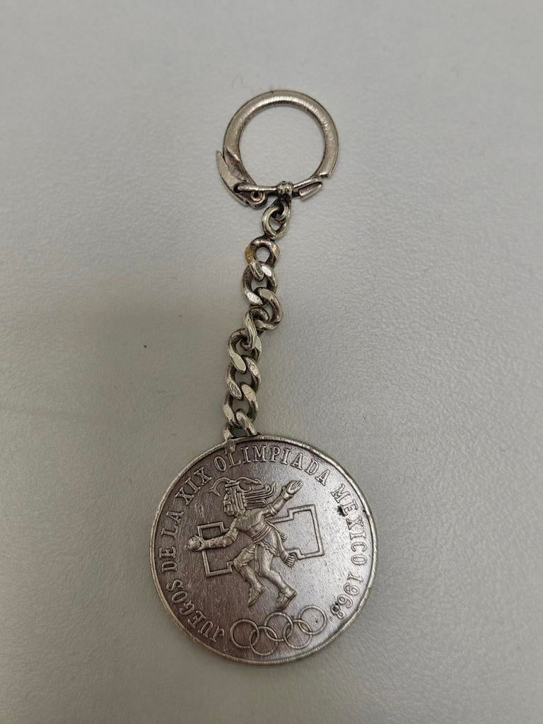 Pièce de monnaie commémorative de 25 pesos, Enlèvement