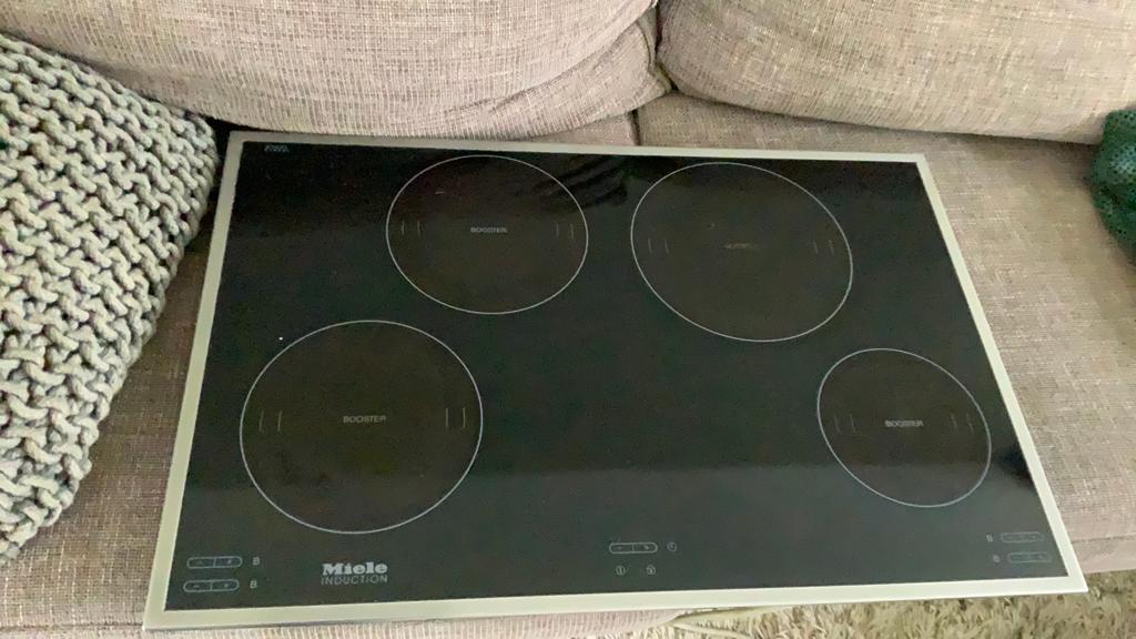 MIELE inductie kookplaat izgst  maten zie foto, Elektronische apparatuur, Ophalen, Zo goed als nieuw, Inductie