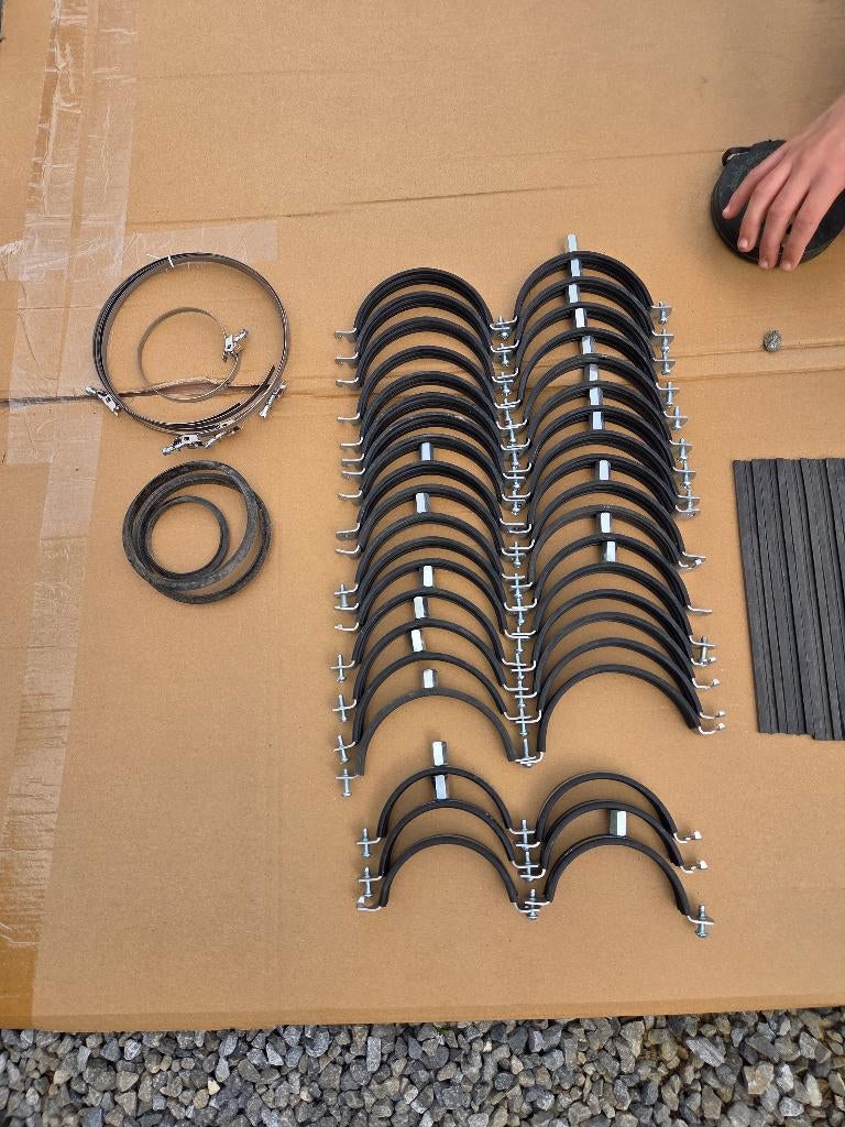 Beugels voor ventilatiebuizen renson, Ophalen, Nieuw